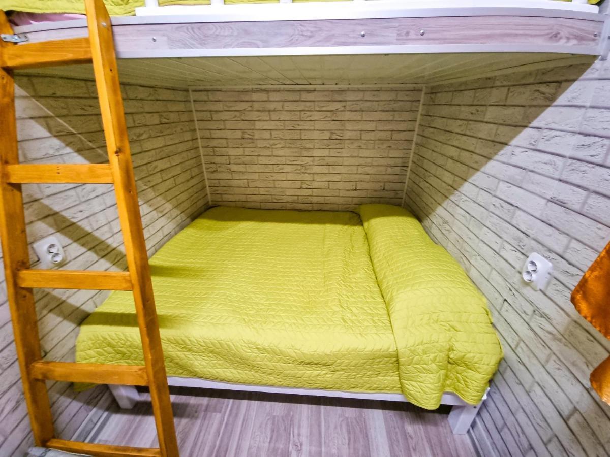 Tiny Houses In The Garden Campulung Moldovenesc Bagian luar foto